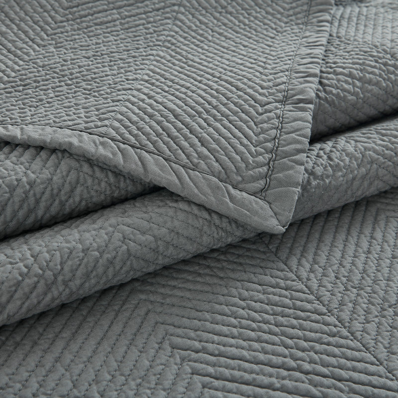 Evelyn Stitch Chevron Luxury Pure Cotton Quilt Set, Gray