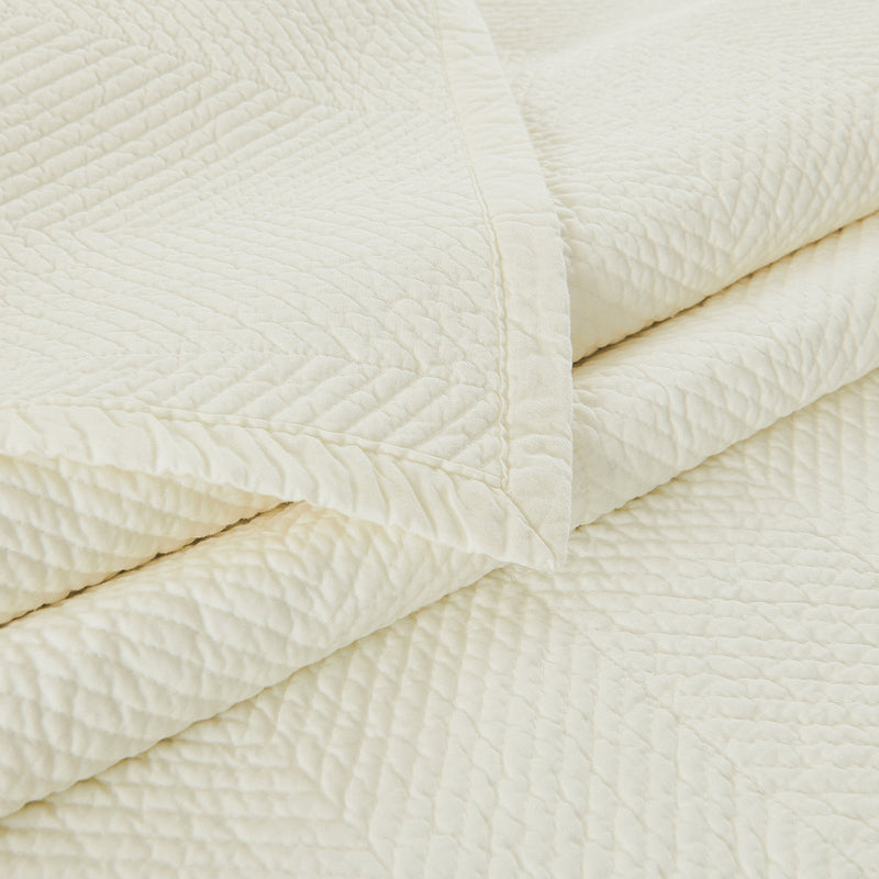 Evelyn Stitch Chevron Luxury Pure Cotton Quilt Set, Ivory