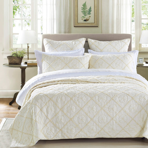 Country Idyl Luxury Ivory Quilt - Calla Angel
 - 1